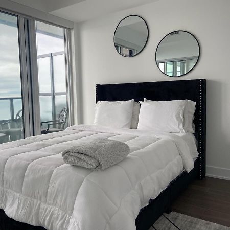 1 Bedroom Waterfront Condo Toronto Bagian luar foto