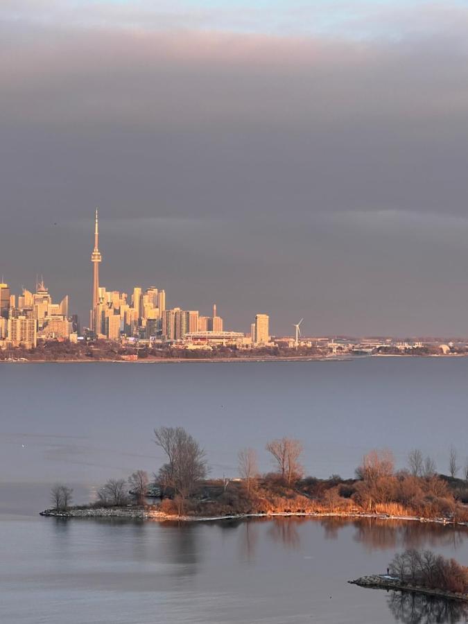 1 Bedroom Waterfront Condo Toronto Bagian luar foto